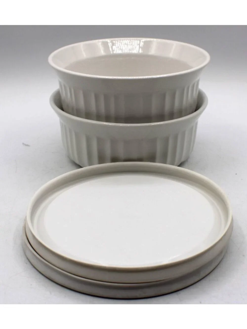CorningWare French White 16oz Ramekins W/ Lids Stoneware Microwave and Oven Safe